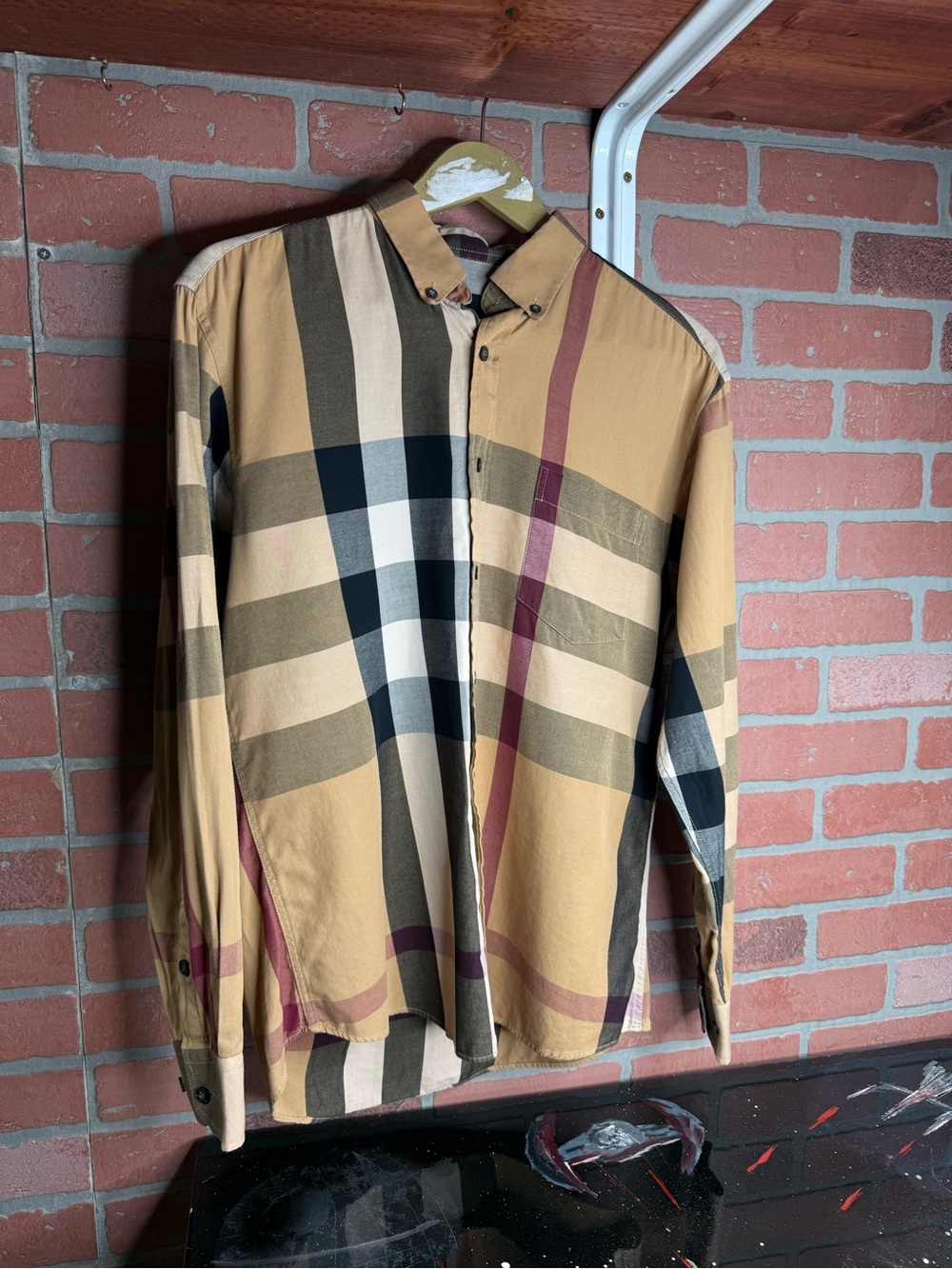 Burberry Check Button Up T-Shirt Plaid Long Sleeve Tee Mens Size Medium